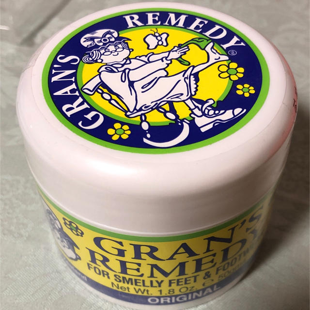 Gran's Remedy(グランズレメディ)のグランズレメディ 靴の消臭剤 50g 無香料 新品未開封 コスメ/美容のボディケア(フットケア)の商品写真