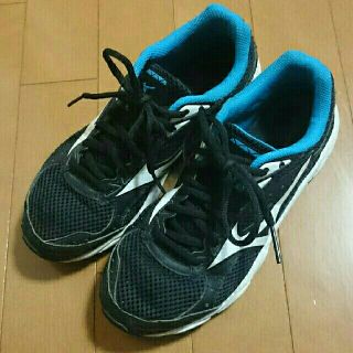 ミズノ(MIZUNO)のミズノ  スニーカー  23.5cm(スニーカー)