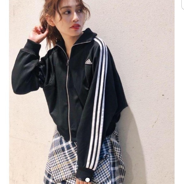 MOUSSY×adidas　ブルゾン