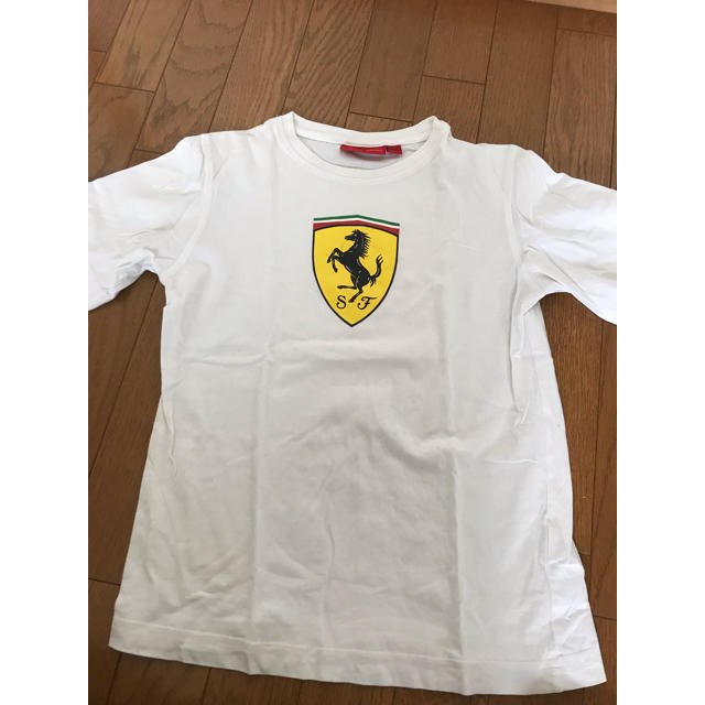 Ferrari(フェラーリ)のフェラーリー Tシャツ 白 10 キッズ/ベビー/マタニティのキッズ服男の子用(90cm~)(Tシャツ/カットソー)の商品写真