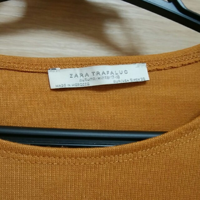 ZARA(ザラ)のザラ　フリルSサイズ レディースのトップス(Tシャツ(長袖/七分))の商品写真