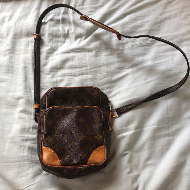 Louis vuitton ショルダーバック