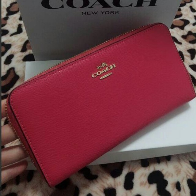 COACH(コーチ)のCOACH コーチ　長財布　新品　57713　小銭入れ　　
 レディースのファッション小物(財布)の商品写真