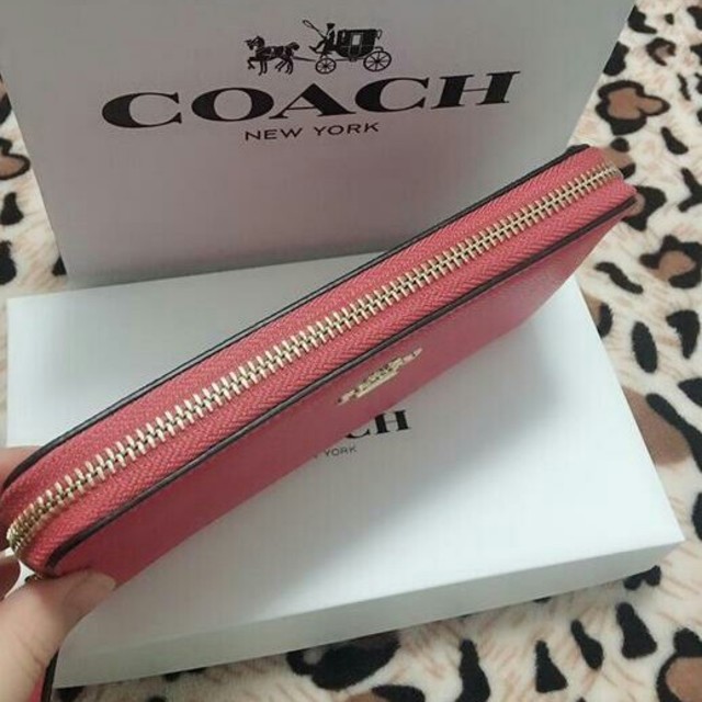 COACH(コーチ)のCOACH コーチ　長財布　新品　57713　小銭入れ　　
 レディースのファッション小物(財布)の商品写真