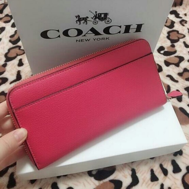 COACH(コーチ)のCOACH コーチ　長財布　新品　57713　小銭入れ　　
 レディースのファッション小物(財布)の商品写真