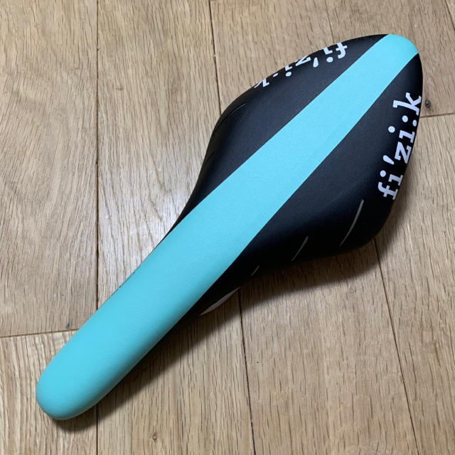 Bianchi - フィジーク アリオネ ビアンキ チェレステカラーの Bianchi - フィジーク アリオネ ビアンキ チェレステカラーの