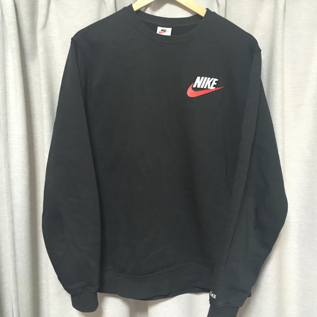 スウェットNIKE SUPREME CREW NECK