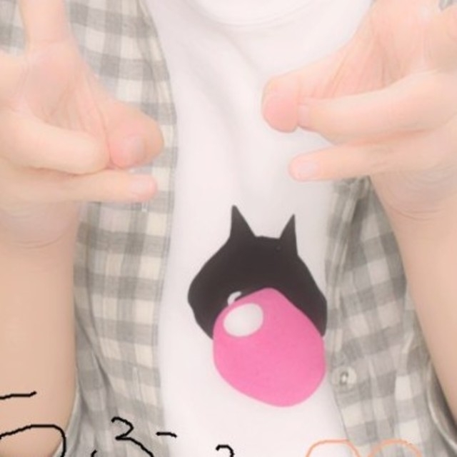 Ne-net(ネネット)のにゃー　風船ガムT レディースのトップス(Tシャツ(半袖/袖なし))の商品写真