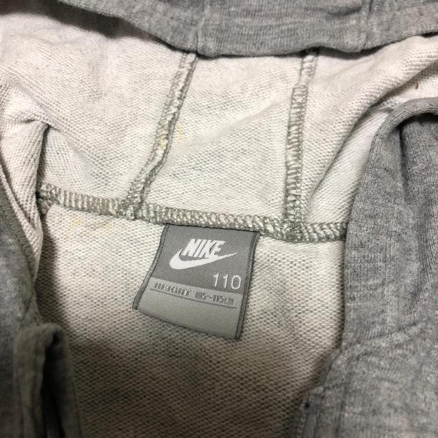 NIKE(ナイキ)のナイキ パーカー 110センチ キッズ/ベビー/マタニティのキッズ服男の子用(90cm~)(ジャケット/上着)の商品写真