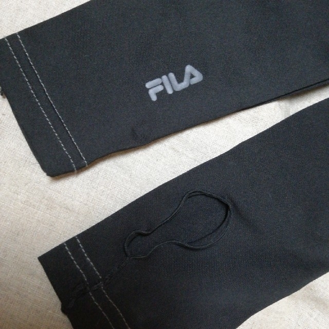 FILA(フィラ)のBlue Moon様専用FILA　アームカバー スポーツ/アウトドアのトレーニング/エクササイズ(トレーニング用品)の商品写真