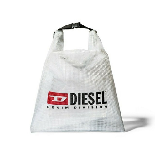 DIESEL(ディーゼル)の【新品未使用・非売品】DIESEL クリアタープバッグ メンズのバッグ(セカンドバッグ/クラッチバッグ)の商品写真