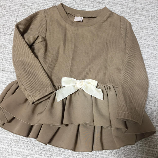 petit main(プティマイン)のプティマイン ペプラムトップス 100 キッズ/ベビー/マタニティのキッズ服女の子用(90cm~)(Tシャツ/カットソー)の商品写真