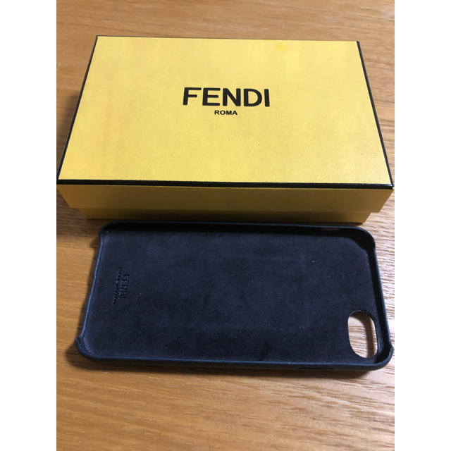 FENDI(フェンディ)のささ様専用 FENDI iPhoneケース 8対応  フェンディ スマホ スマホ/家電/カメラのスマホアクセサリー(iPhoneケース)の商品写真