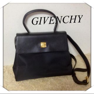 ジバンシィ(GIVENCHY)のGIVENCHY ショルダーハンドバッグ(ショルダーバッグ)