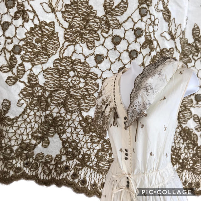 INGEBORG(インゲボルグ)のインゲボルグ   ケープ襟刺繍ロングワンピース レディースのワンピース(ロングワンピース/マキシワンピース)の商品写真