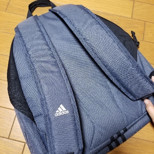 adidas(アディダス)のアディダスリュック レディースのバッグ(リュック/バックパック)の商品写真