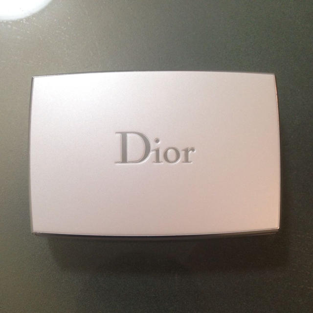 Dior(ディオール)のDior スノーホワイトファンデーション コスメ/美容のベースメイク/化粧品(ファンデーション)の商品写真