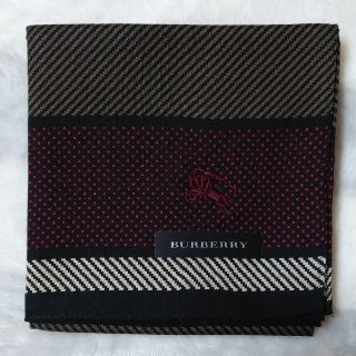 バーバリー(BURBERRY)の☆新品☆BURBERRY ハンカチ レッド(ハンカチ/ポケットチーフ)