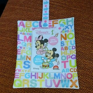 ディズニー(Disney)の新品☆ベビーミッキーミニーおしりふき入れ(ベビーおしりふき)