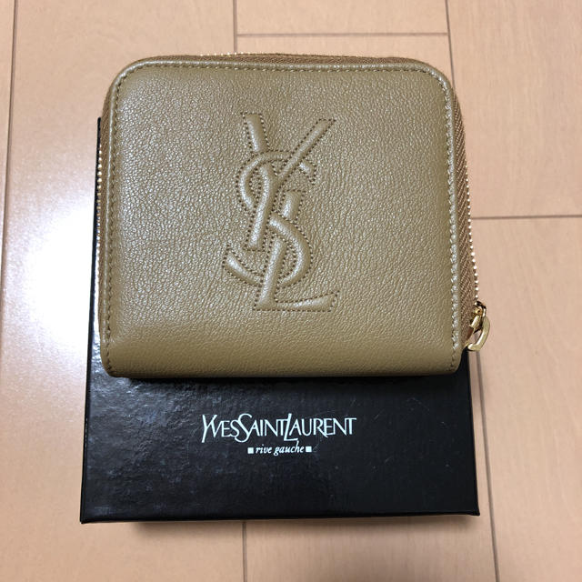 Saint Laurent(サンローラン)のYSL イヴサンローラン 二つ折り財布 レディースのファッション小物(財布)の商品写真