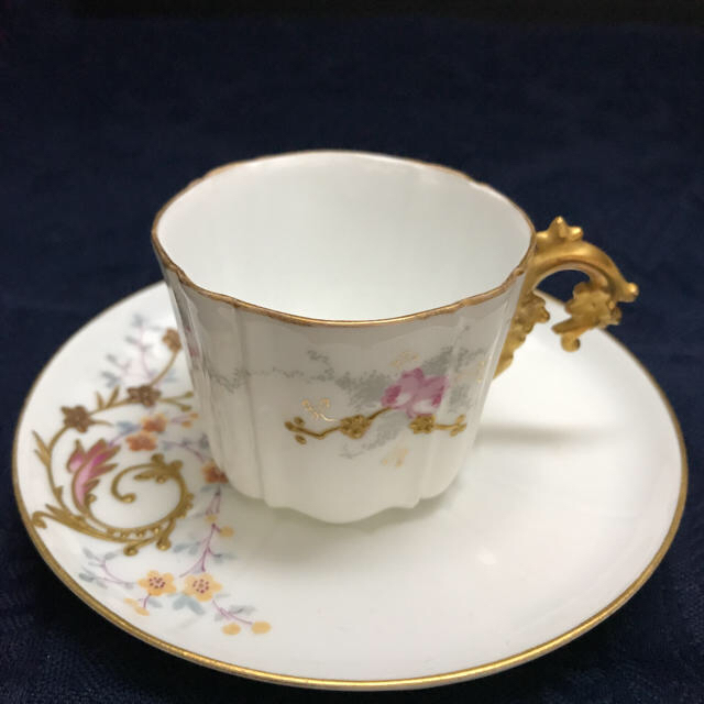 WEDGWOOD(ウェッジウッド)の★御専用【古リモージュ】アンティーク 金彩 金盛 デミタスカップ＆ソーサー インテリア/住まい/日用品のキッチン/食器(食器)の商品写真