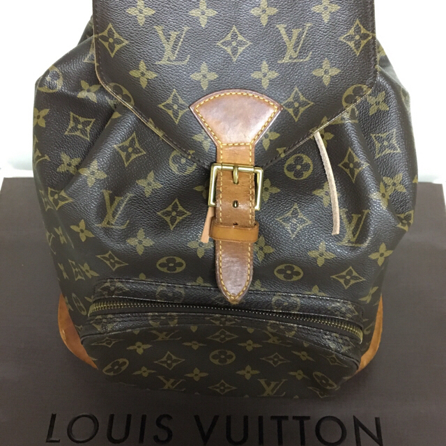 LOUIS VUITTON(ルイヴィトン)のお値下げ中‼️ ルイヴィトン モンスリ GMリュックサック レディースのバッグ(リュック/バックパック)の商品写真