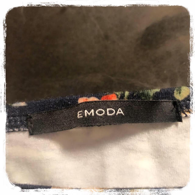 EMODA(エモダ)のEMODA レディースのトップス(Tシャツ(長袖/七分))の商品写真