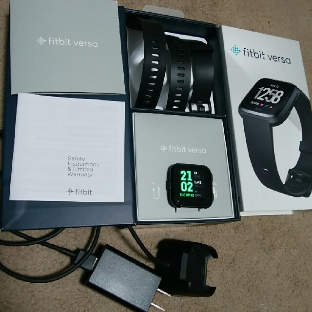 fitbit versa ブラック