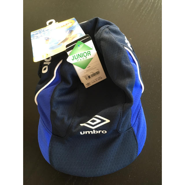 UMBRO(アンブロ)のサッカーキャップ umbro52cm キッズ/ベビー/マタニティのこども用ファッション小物(帽子)の商品写真