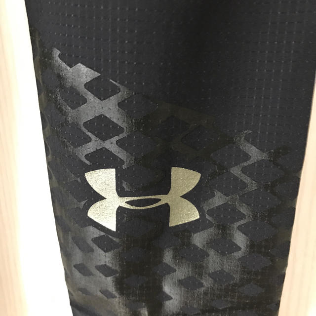 UNDER ARMOUR(アンダーアーマー)の新品 コンプレッション タイツ アンダーアーマー Mサイズ スポーツ/アウトドアのスポーツ/アウトドア その他(その他)の商品写真