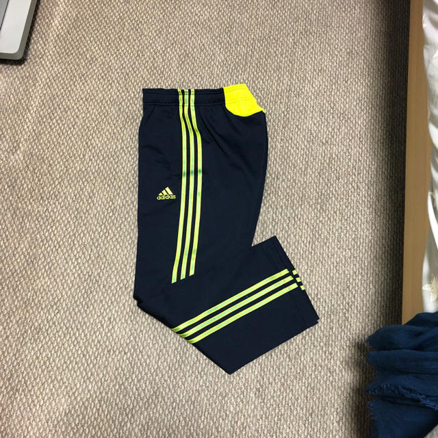 adidas(アディダス)の土日限定セールアディダス ジャージ上下セットSサイズ メンズのトップス(ジャージ)の商品写真