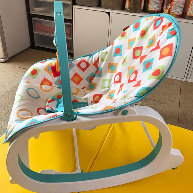 Fisher-Price(フィッシャープライス)のフィッシャーズプライスのバウンサー キッズ/ベビー/マタニティの寝具/家具(ベビーベッド)の商品写真