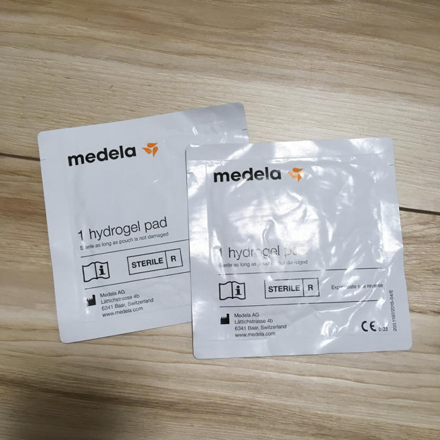 medela ハイドロジェル パッド キッズ/ベビー/マタニティのキッズ/ベビー/マタニティ その他(その他)の商品写真