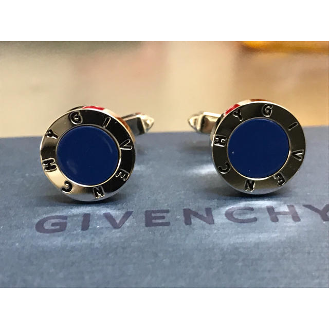 GIVENCHY(ジバンシィ)のジバンシー ブルーオーバル カフリンクス カフス メンズのファッション小物(カフリンクス)の商品写真