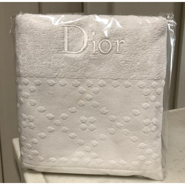 Dior(ディオール)のDIOR タオル インテリア/住まい/日用品の日用品/生活雑貨/旅行(タオル/バス用品)の商品写真