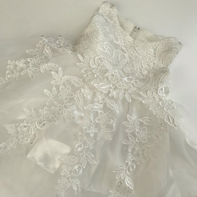 新品♡70cm♡真っ白な豪華可愛いプリンセスベビードレス♡ キッズ/ベビー/マタニティのベビー服(~85cm)(セレモニードレス/スーツ)の商品写真