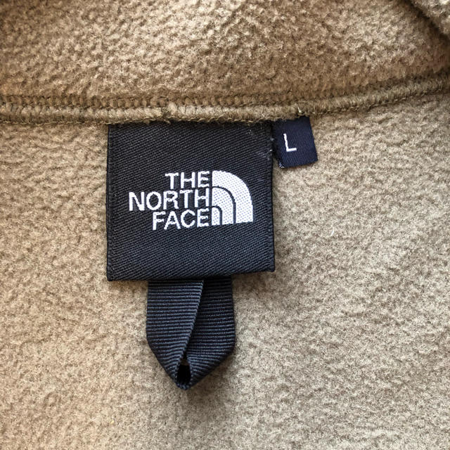 THE NORTH FACE(ザノースフェイス)のノースフェイス デナリジャケット カーキ Lサイズ メンズのジャケット/アウター(ブルゾン)の商品写真