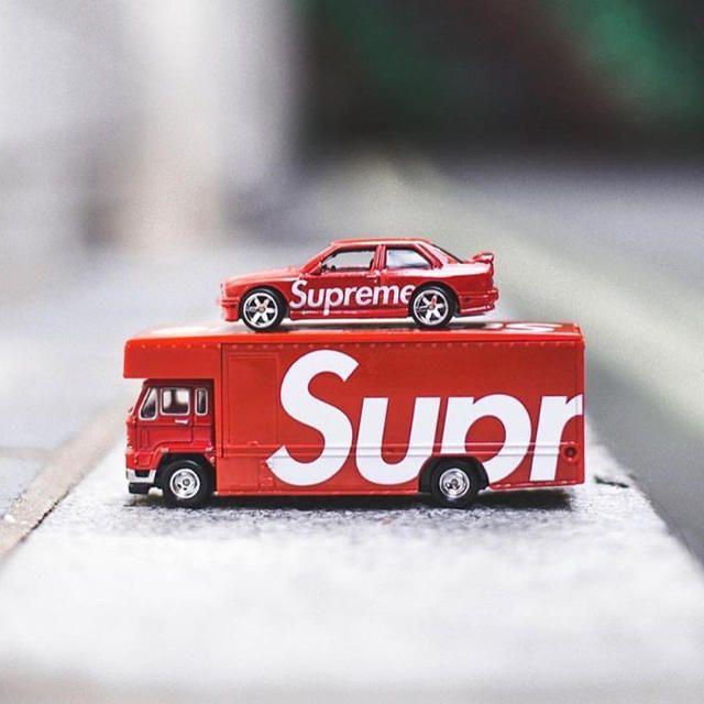 supreme hot wheels fleet flyer BMW M3