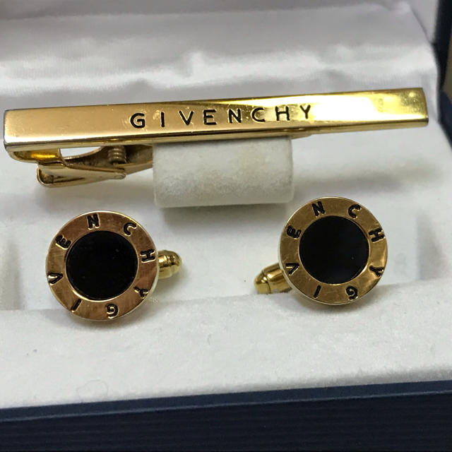 GIVENCHY(ジバンシィ)のジバンシー オニキス オーバル カフス カフリンクス ネクタイピン タイピン メンズのファッション小物(ネクタイピン)の商品写真