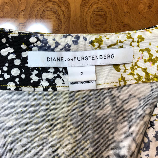 DIANE von FURSTENBERG(ダイアンフォンファステンバーグ)の入手困難！！《ハワイで購入》 ★DIANE von FURSTENBERG★ レディースのワンピース(ひざ丈ワンピース)の商品写真