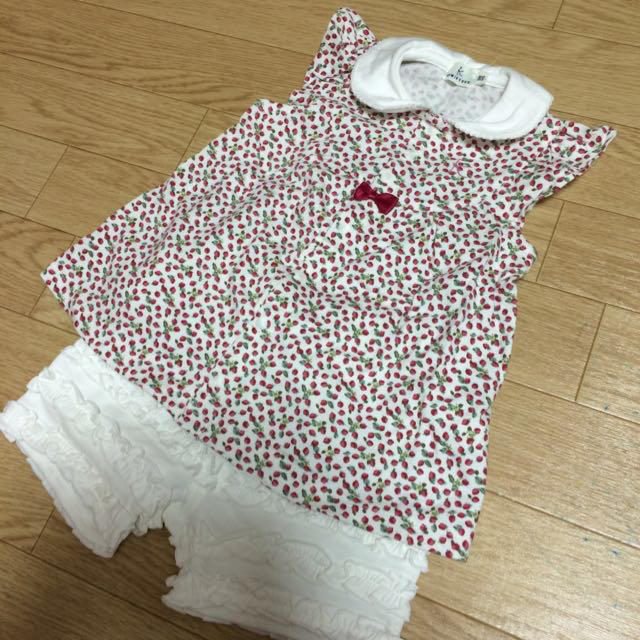 kumikyoku（組曲）(クミキョク)の組曲 イチゴセパレート70-80 キッズ/ベビー/マタニティのベビー服(~85cm)(タンクトップ/キャミソール)の商品写真