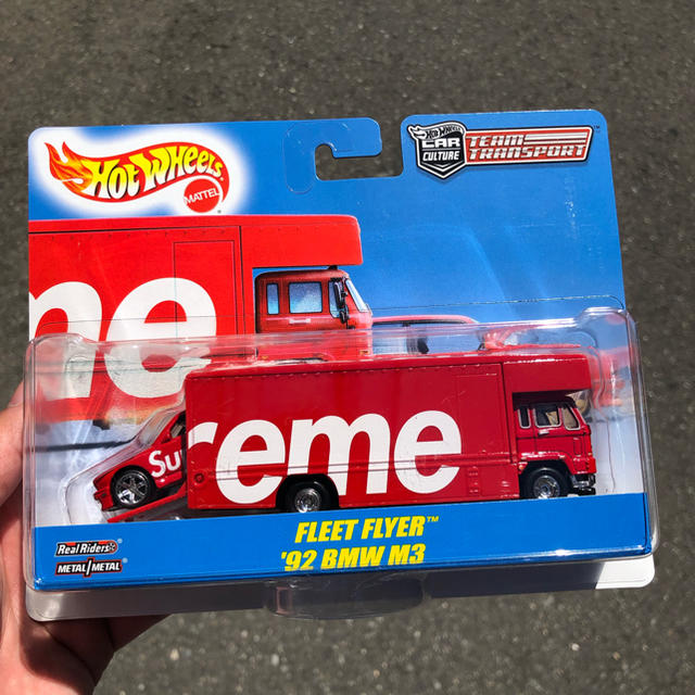 Supreme(シュプリーム)のSupreme Hot Wheels™ Fleet Flyer  エンタメ/ホビーのおもちゃ/ぬいぐるみ(ミニカー)の商品写真