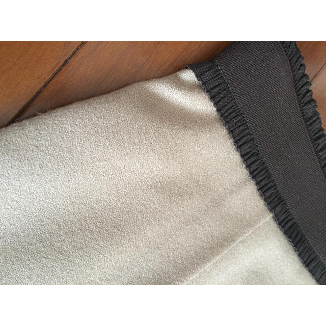 STRAWBERRY-FIELDS(ストロベリーフィールズ)のストロベリーフィールズ  スカート ベージュ系 レディースのスカート(ひざ丈スカート)の商品写真