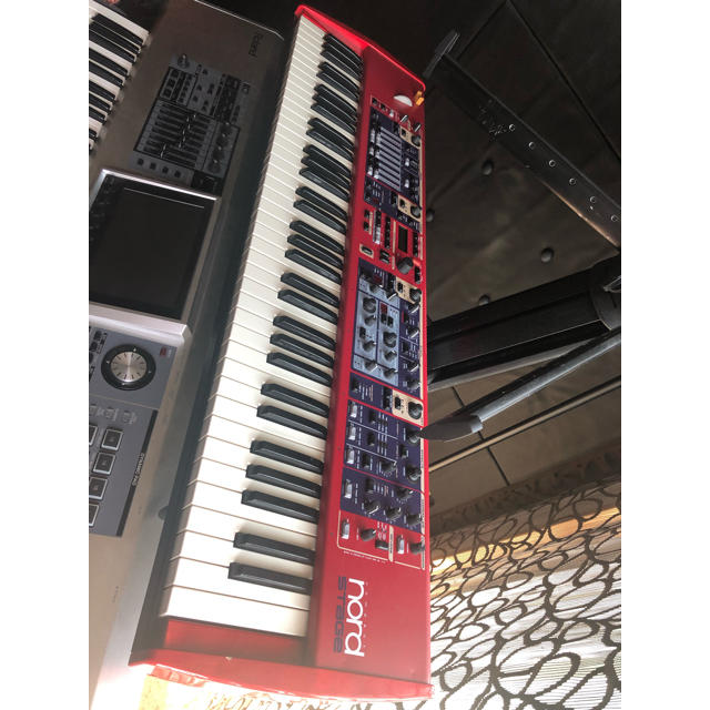 Nord Stage Compact73【美品】 楽器の鍵盤楽器(キーボード/シンセサイザー)の商品写真