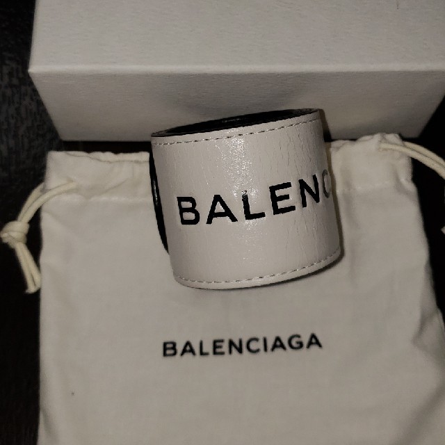 Balenciaga(バレンシアガ)のバレンシアガ　レザーバングル メンズのアクセサリー(バングル/リストバンド)の商品写真