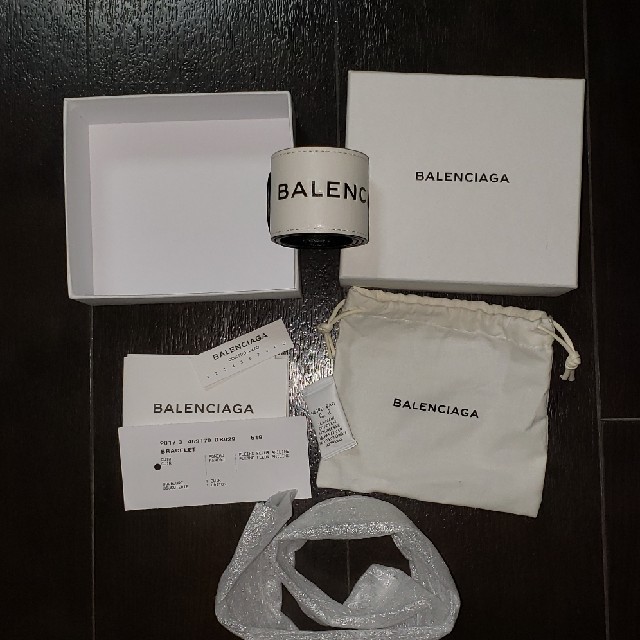 Balenciaga(バレンシアガ)のバレンシアガ　レザーバングル メンズのアクセサリー(バングル/リストバンド)の商品写真