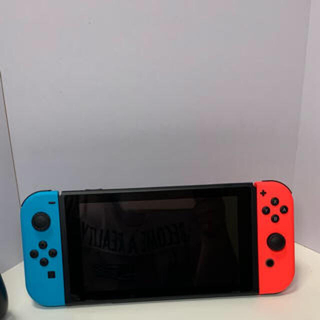 ニンテンドースイッチ(Nintendo Switch)の任天堂スイッチ ジョイコンつきです。大乱闘スペシャルもついてきます！！(家庭用ゲーム機本体)