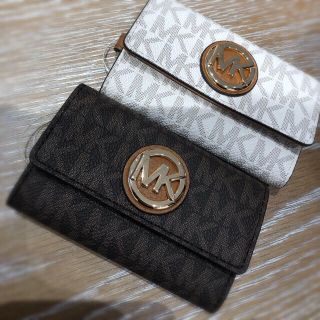 マイケルコース(Michael Kors)の正規店購入 ラスト茶色1個！マイケルコース キーケース(キーケース)