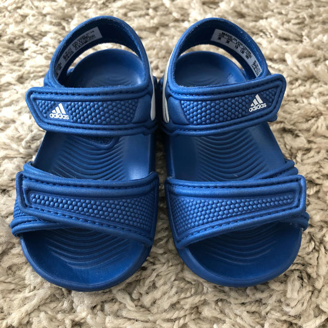 adidas(アディダス)のadidas キッズ/ベビー/マタニティのベビー靴/シューズ(~14cm)(サンダル)の商品写真