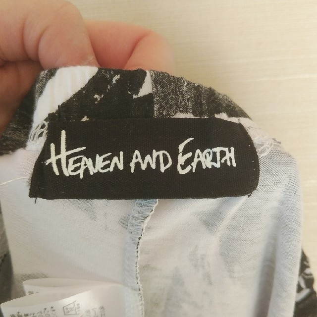 HEAVEN and Earth(ヘブンアンドアース)のHEAVEN and Earth☆ 未使用品☆モノクロプリントレギンス レディースのレッグウェア(レギンス/スパッツ)の商品写真